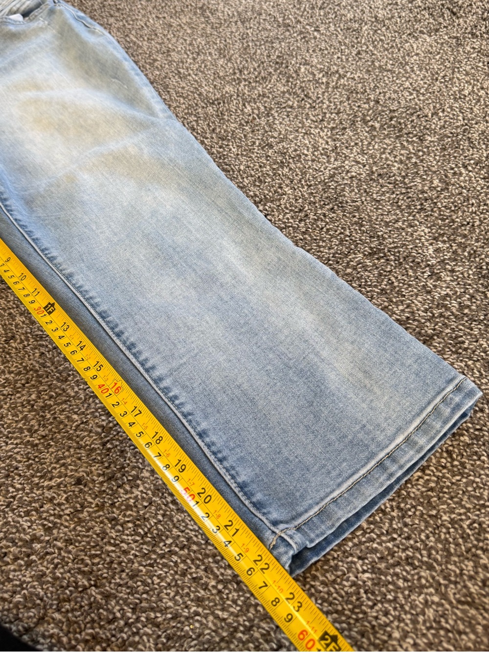 Democracy Jeans - Picture 3 of 6